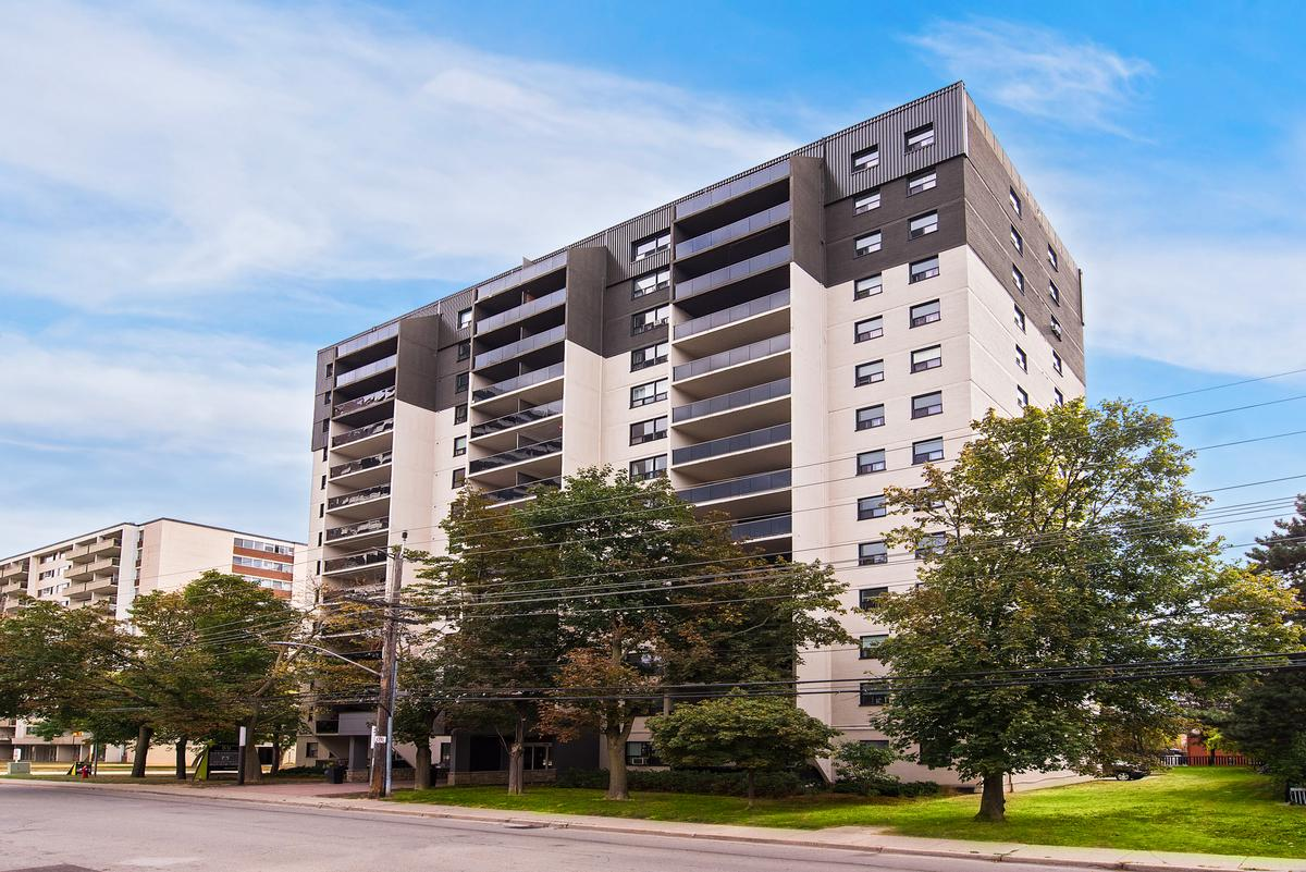 00302-55 Park Street East, Mississauga, ON, L5G 1L9 - 2