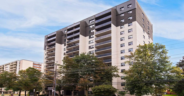 00302-55 Park Street East, Mississauga, ON, L5G 1L9 - 2