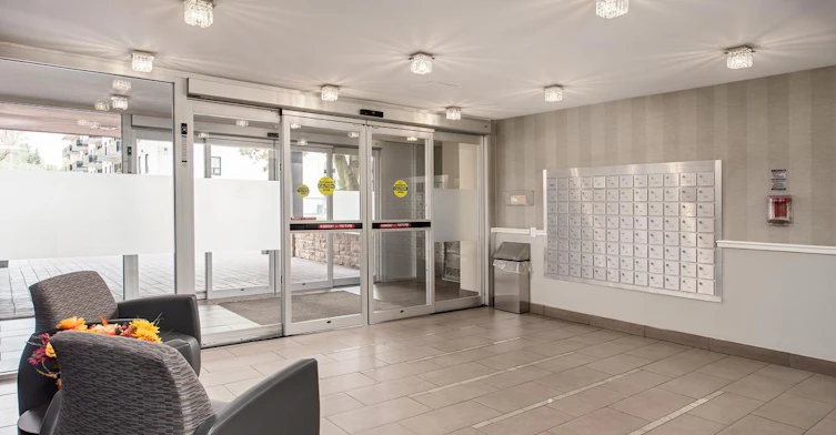00404-55 Park Street East, Mississauga, ON, L5G 1L9 - 14