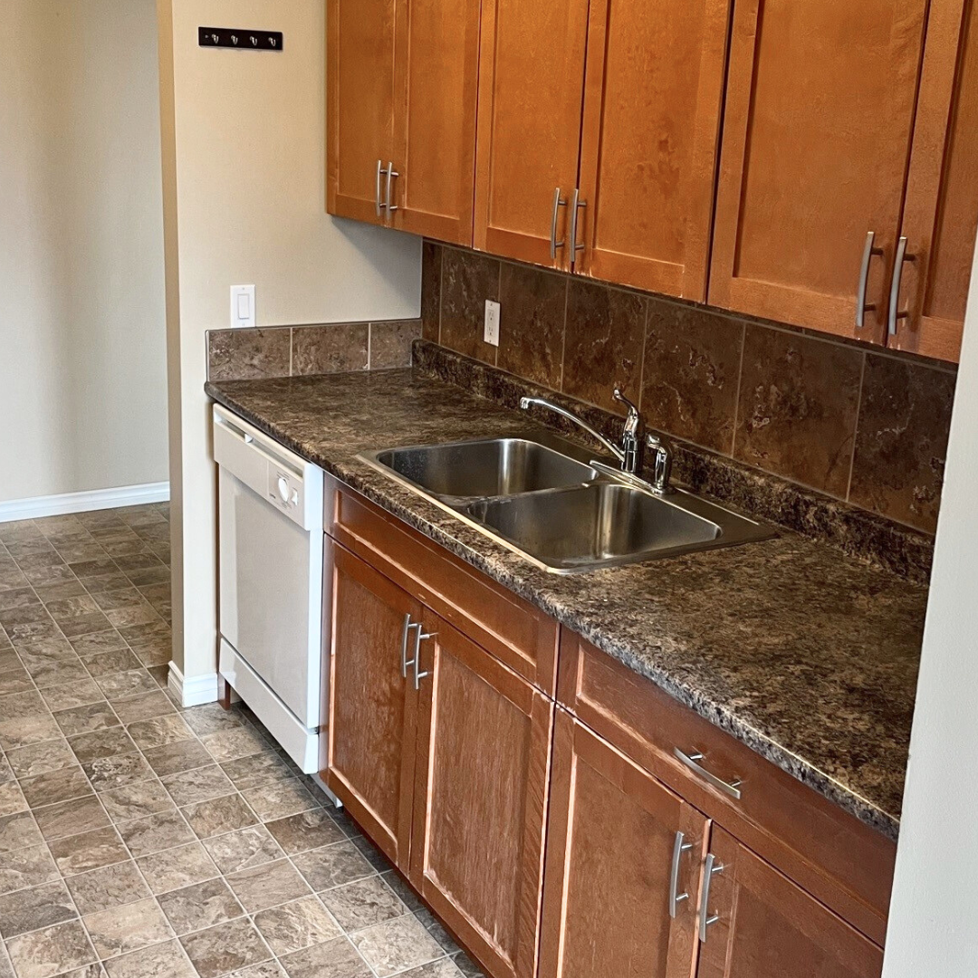 D120-8111 96 Street, Grande Prairie, AB, T8V 5Z9 - 3