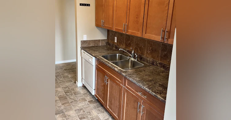 D120-8111 96 Street, Grande Prairie, AB, T8V 5Z9 - 3