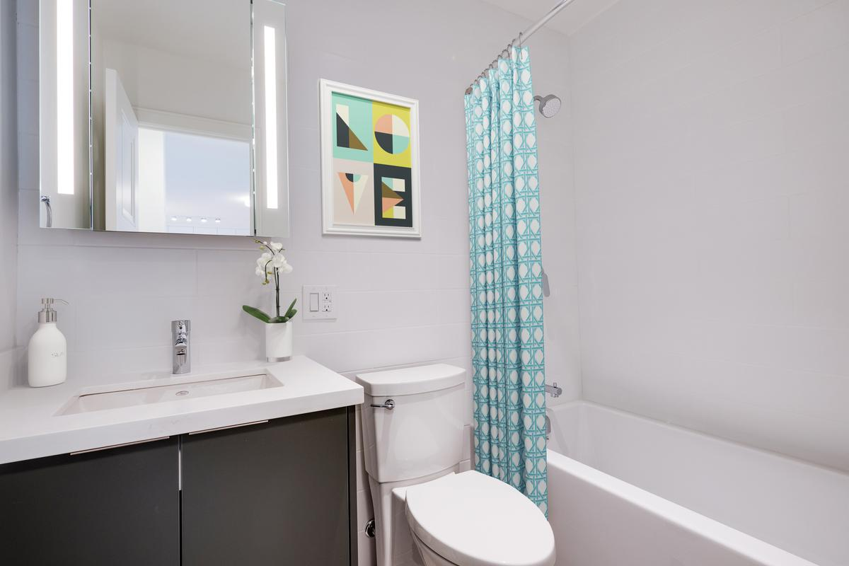 00605-28 Helene Street North, Mississauga, ON, L5G 3B7 - 11