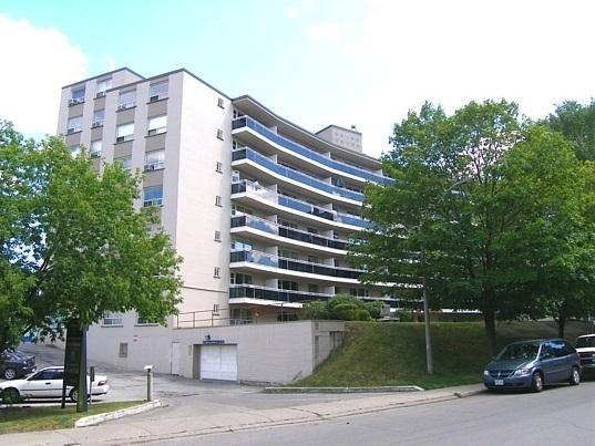 00203-7 Elizabeth Street North, Mississauga, ON, L5G 2Y8 - 4