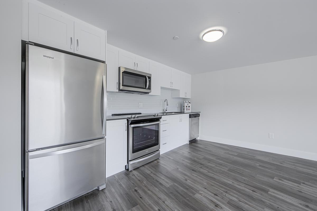 00203-7 Elizabeth Street North, Mississauga, ON, L5G 2Y8 - 5
