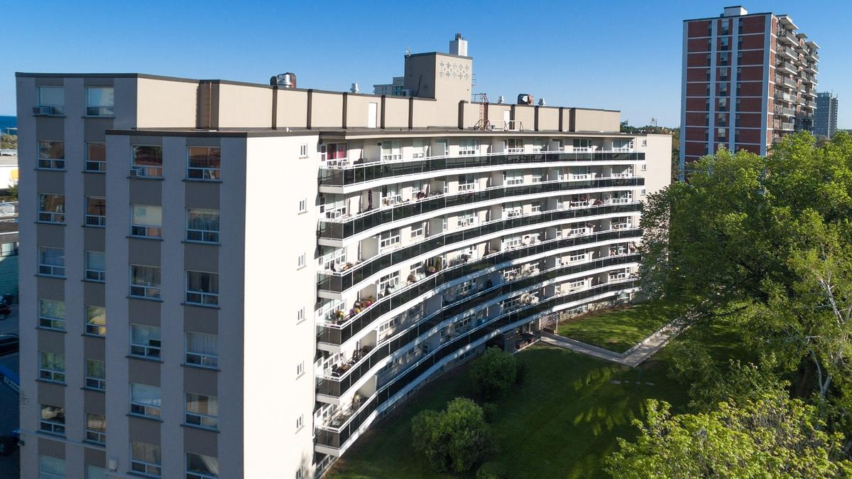 00203-7 Elizabeth Street North, Mississauga, ON, L5G 2Y8 - 2