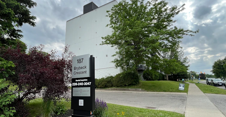 111-0104-187 Brybeck Crescent, Kitchener, ON, N2M 5G4 - 8