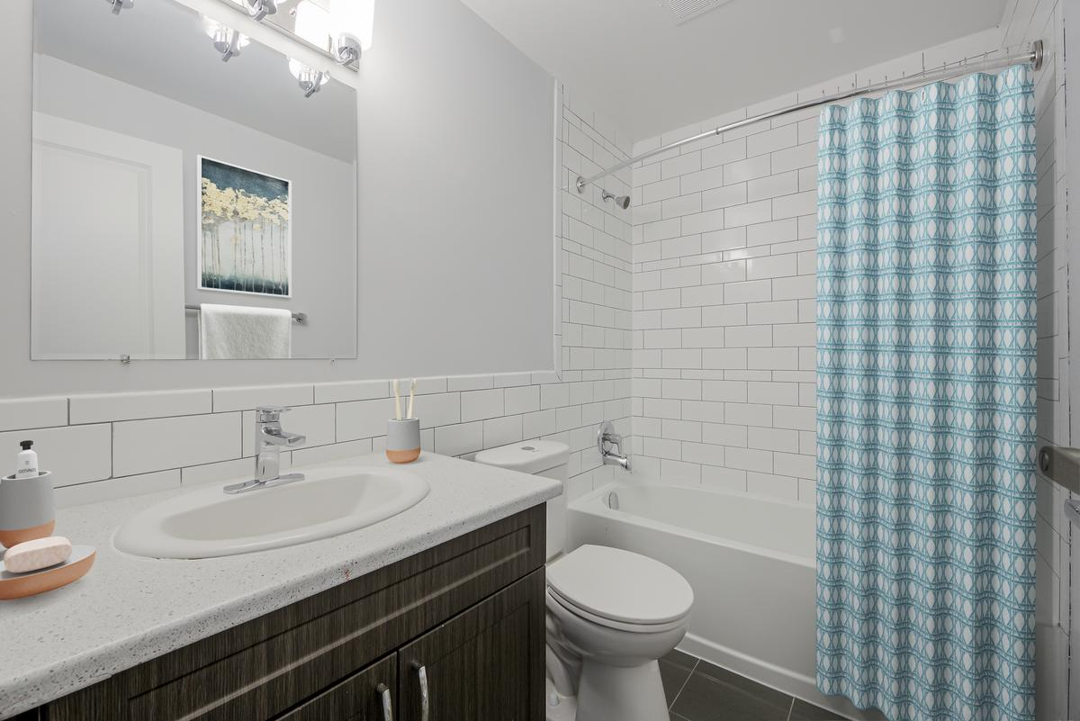 145-0103-187 Brybeck Crescent, Kitchener, ON, N2M 5G4 - 5