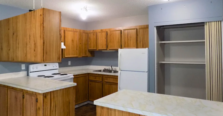 303-10420 100 Avenue, Grande Prairie, AB, T8V 2Z5 - 8