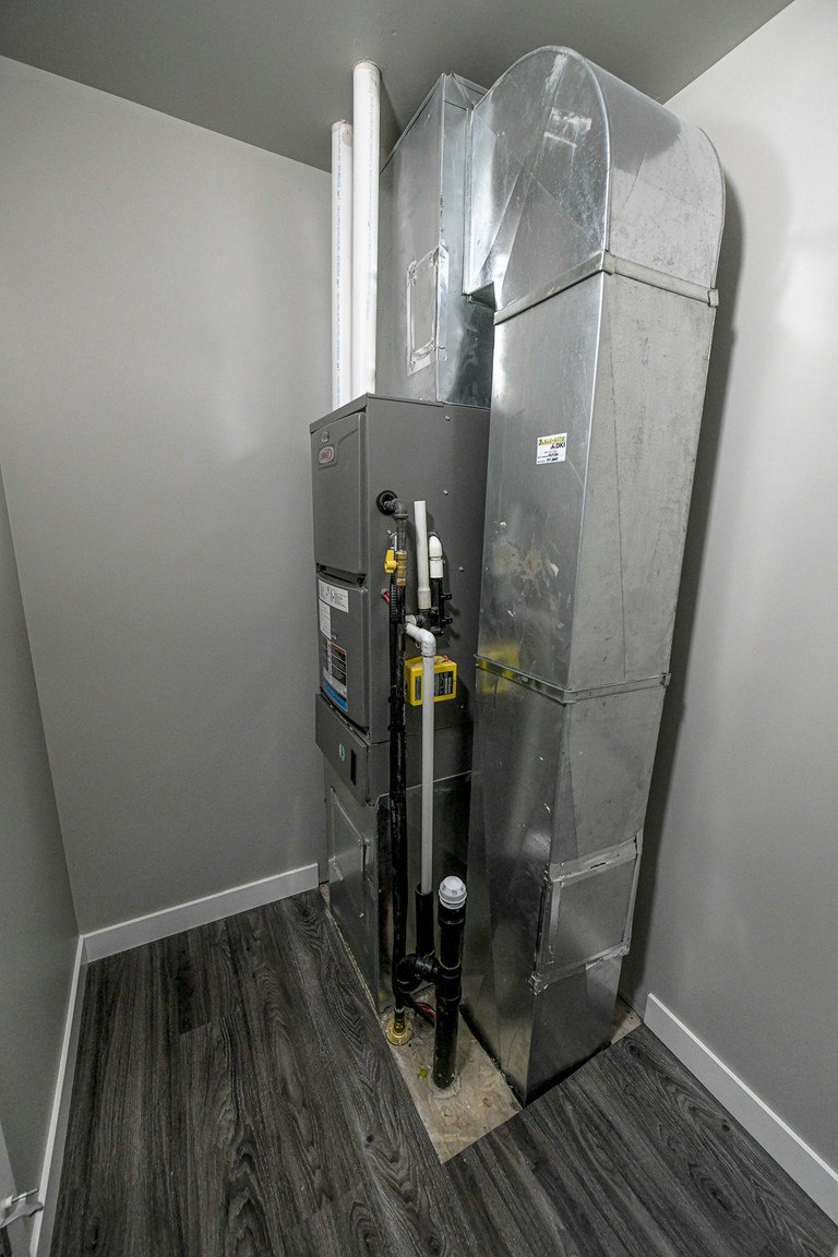 GP 113 204-10101 102 Avenue, Grande Prairie, AB, T8V 0Z9