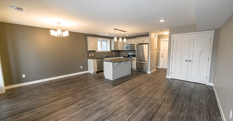 GP 113 204-10101 102 Avenue, Grande Prairie, AB, T8V 0Z9 - 4