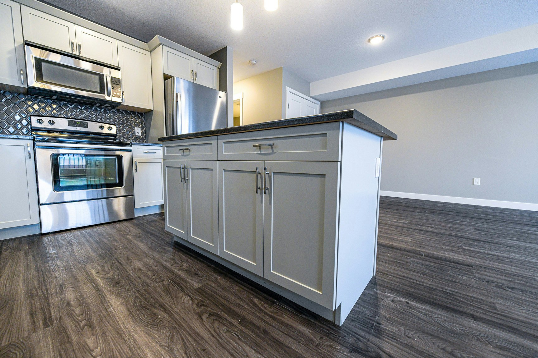 GP 113 204-10101 102 Avenue, Grande Prairie, AB, T8V 0Z9 - 7