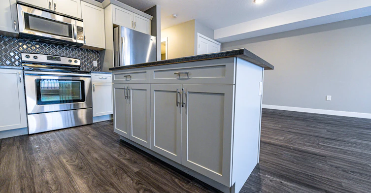 GP 113 204-10101 102 Avenue, Grande Prairie, AB, T8V 0Z9 - 7