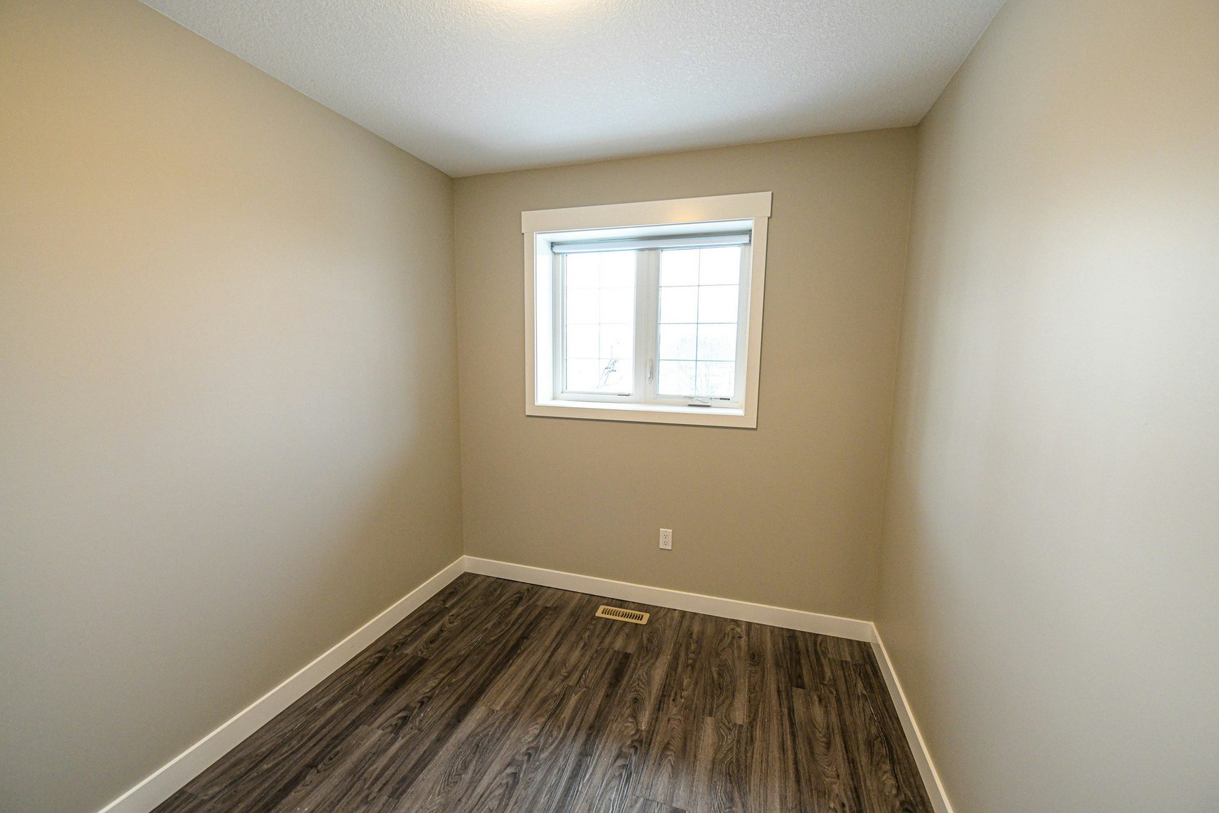 GP 113 204-10101 102 Avenue, Grande Prairie, AB, T8V 0Z9 - 18