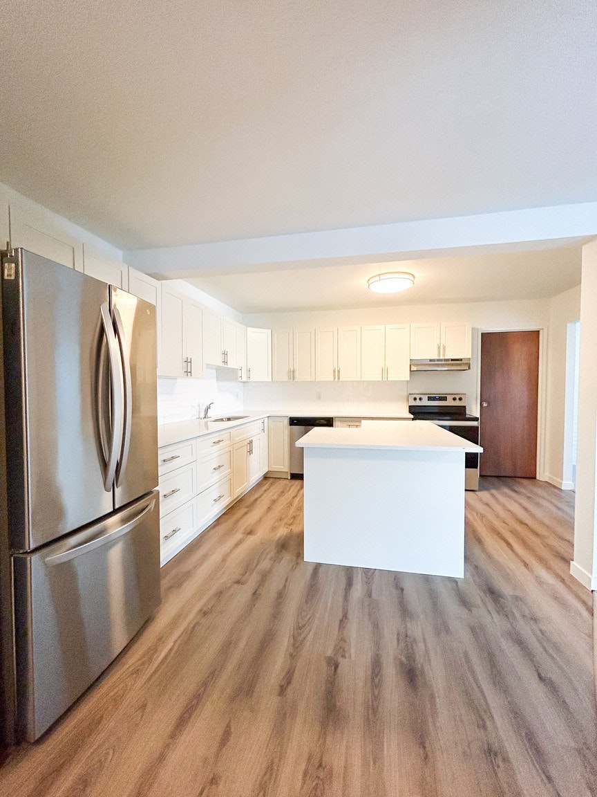 02-1650-1650 Henderson Highway, Winnipeg, MB, R2G 1N7 - 2