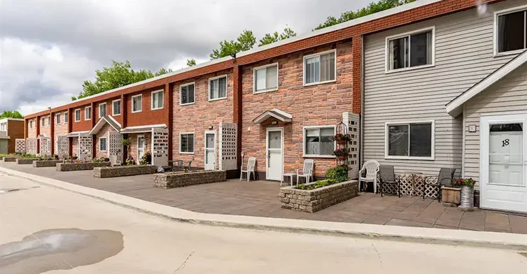 02-1650-1650 Henderson Highway, Winnipeg, MB, R2G 1N7 - 6