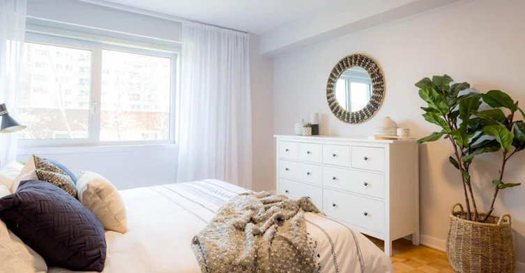 4530 De La Côte Des Neiges Chemin, Montréal, QC, H3V 1G1 - 5