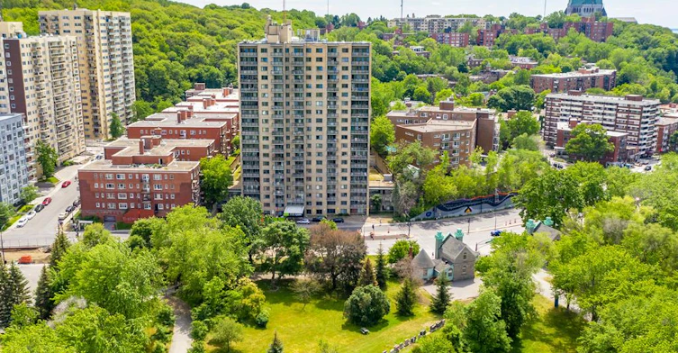4530 De La Côte Des Neiges Chemin, Montréal, QC, H3V 1G1 - 13