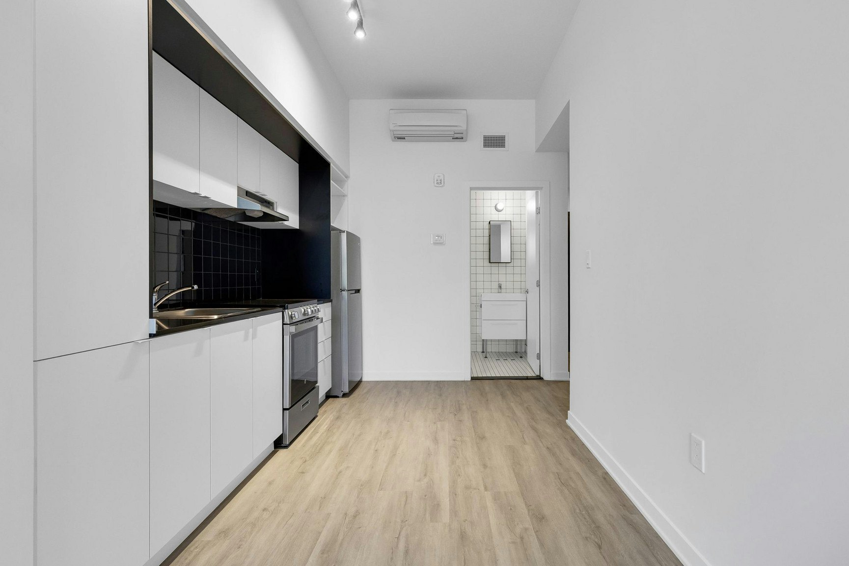 508-1950 Sherbrooke W, Montréal, QC, H3H 1E3 - 9