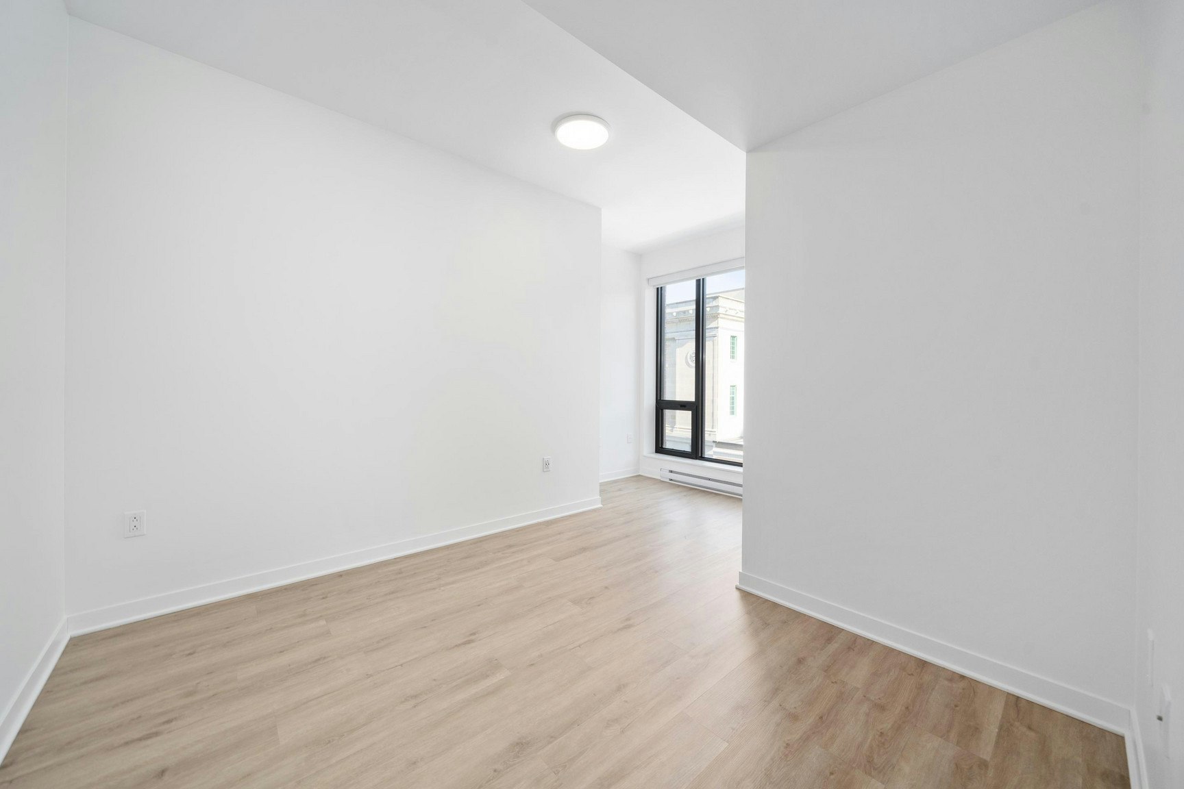 204-1950 Sherbrooke W, Montréal, QC, H3H 1E3 - 15