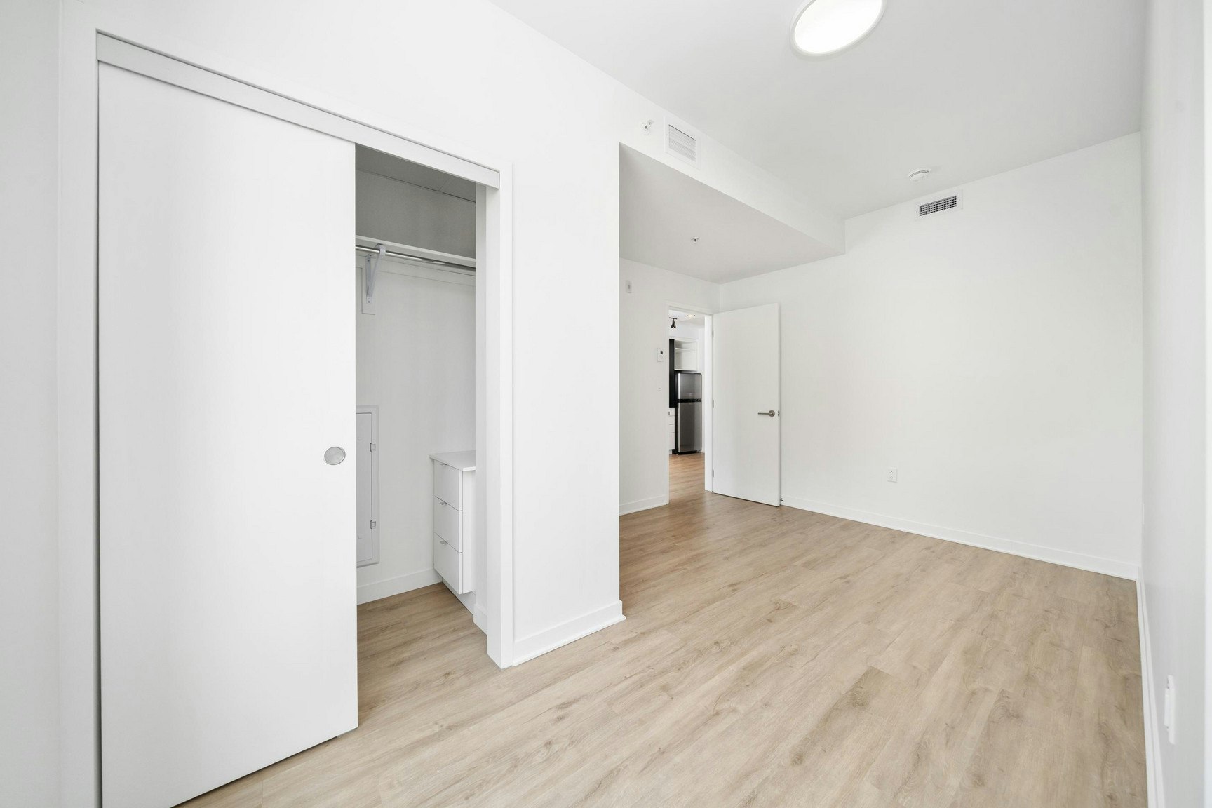 204-1950 Sherbrooke W, Montréal, QC, H3H 1E3 - 16
