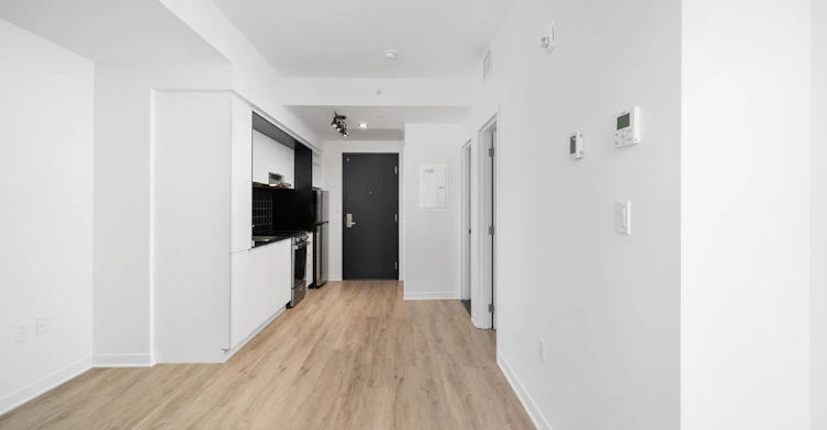 204-1950 Sherbrooke W, Montréal, QC, H3H 1E3 - 8