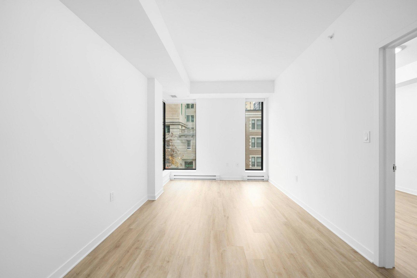 902-1950 Sherbrooke W, Montréal, QC, H3H 1E3 - 3