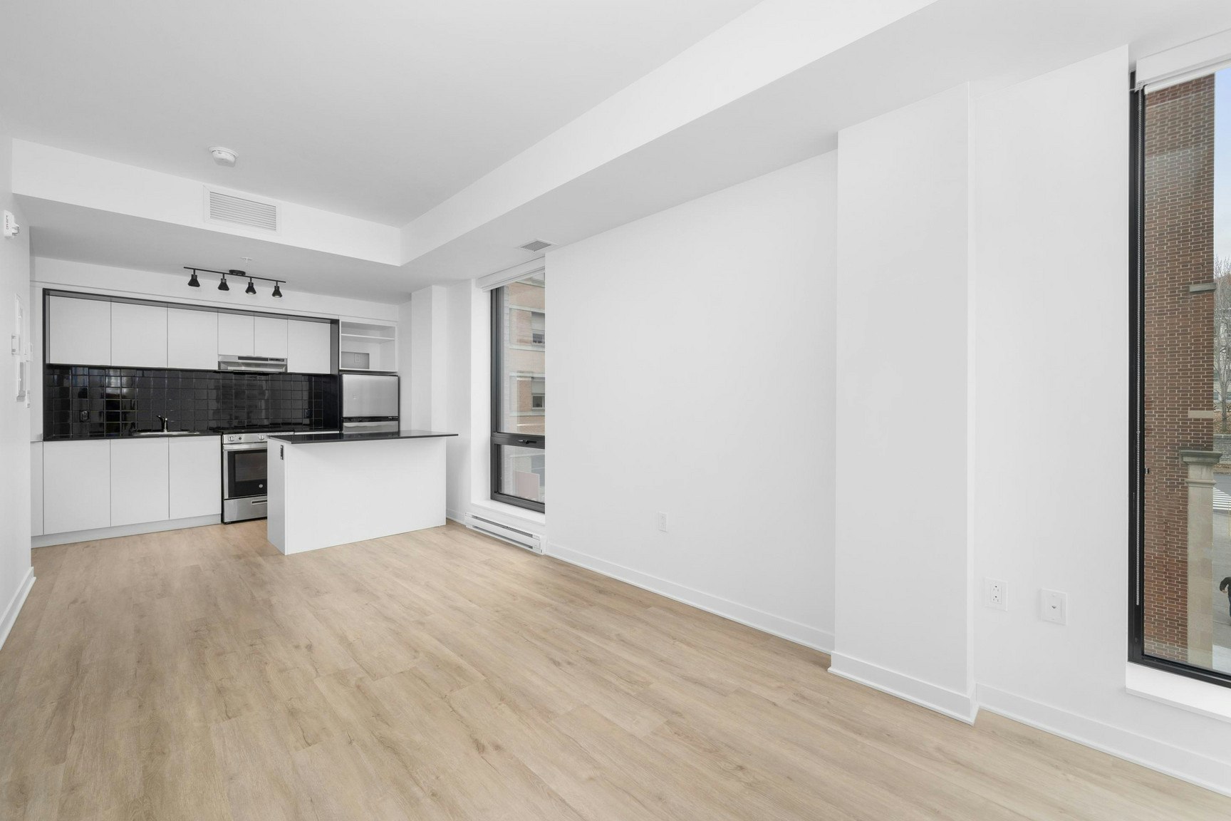 902-1950 Sherbrooke W, Montréal, QC, H3H 1E3 - 6