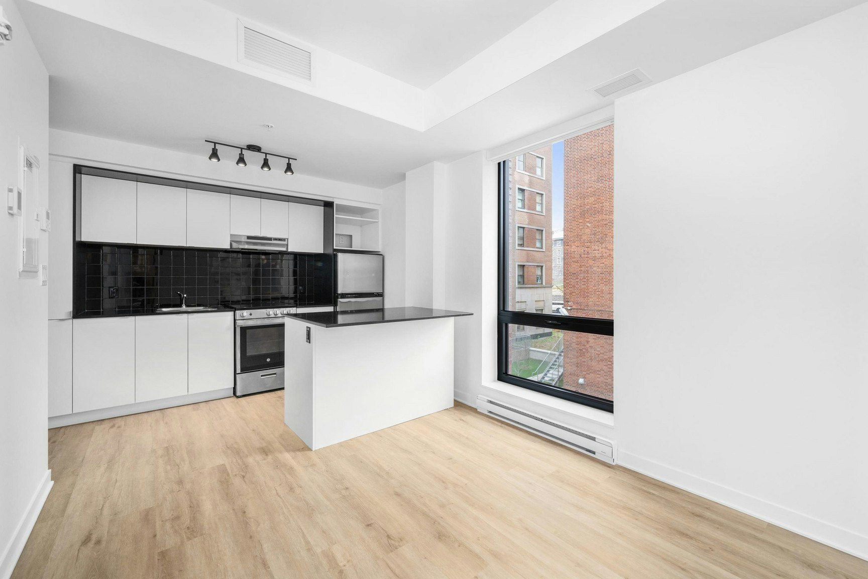 902-1950 Sherbrooke W, Montréal, QC, H3H 1E3 - 7