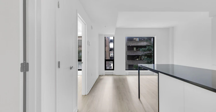 209-1950 Sherbrooke W, Montréal, QC, H3H 1E3 - 2