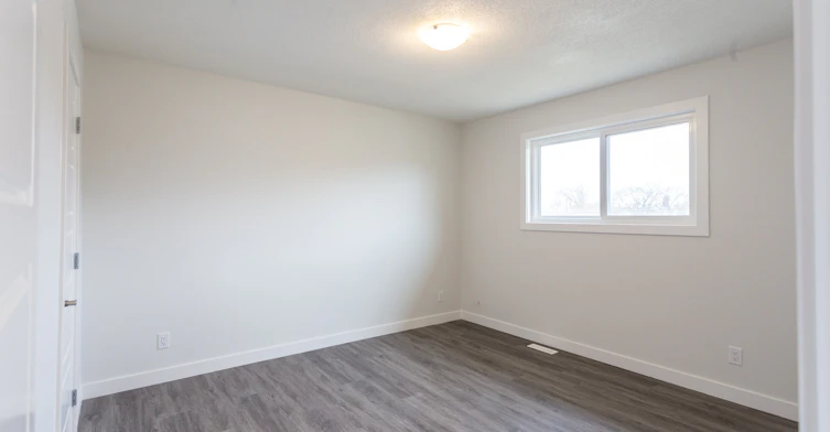 12020 102 Street Nw, Edmonton, AB, T5G 2G7 - 19