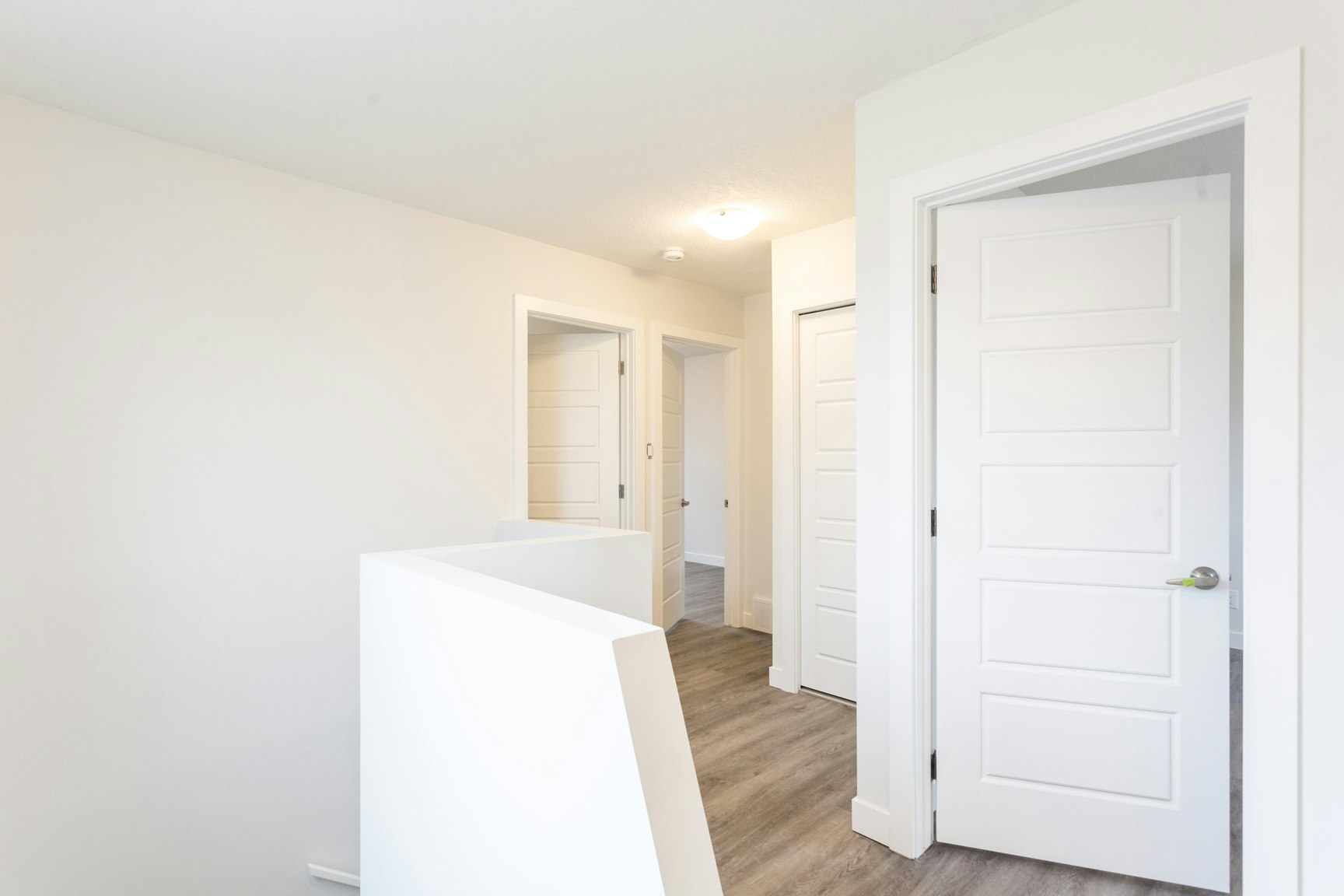 12020 102 Street Nw, Edmonton, AB, T5G 2G7 - 12