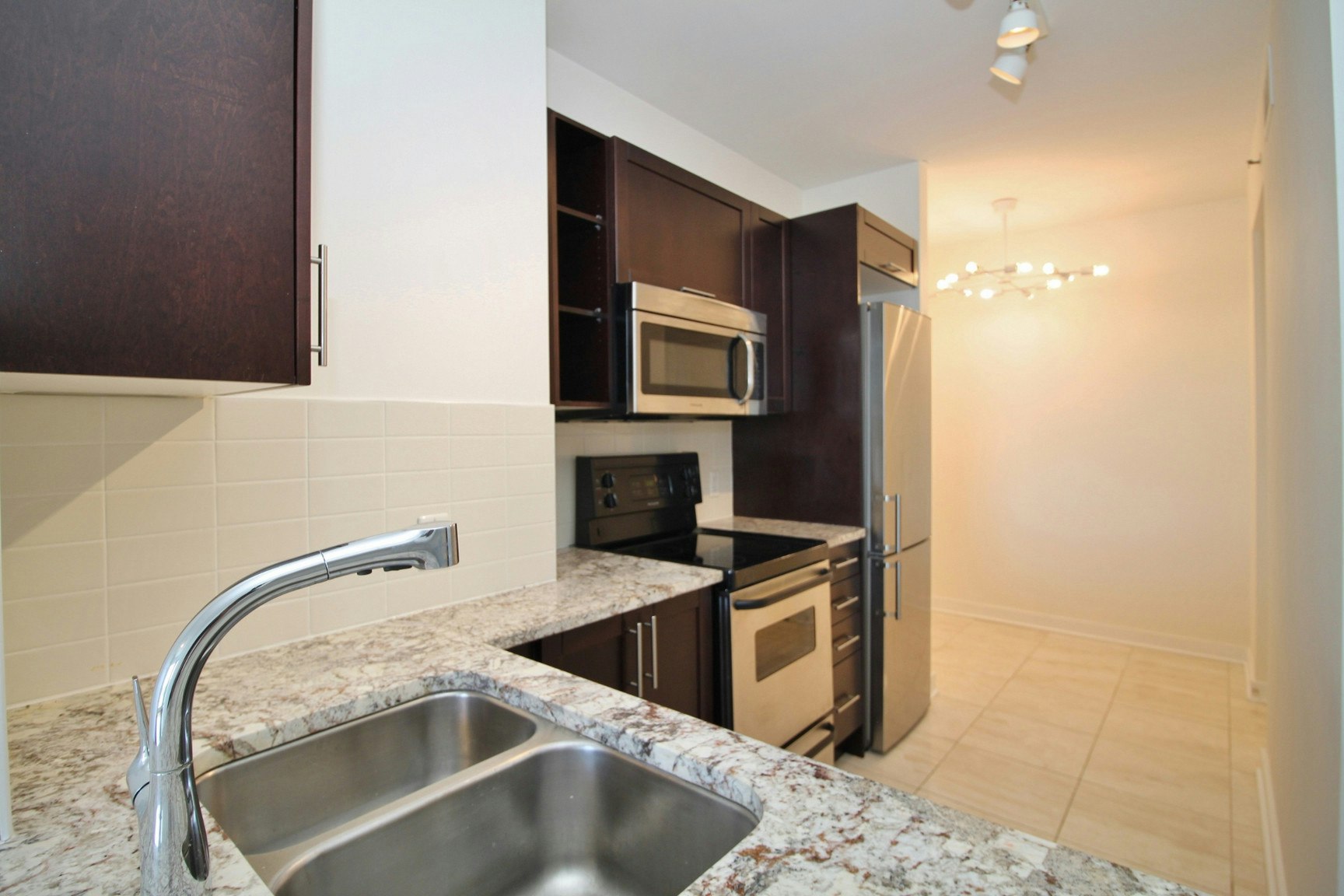 422-300C Lett Street, Ottawa, ON, K1R 0B8 - 8