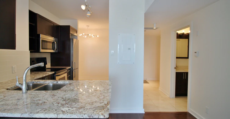 422-300C Lett Street, Ottawa, ON, K1R 0B8 - 10