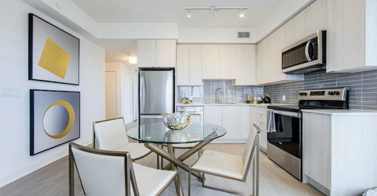 45 Railroad Street, Brampton, ON, L6X 1G4 - 24
