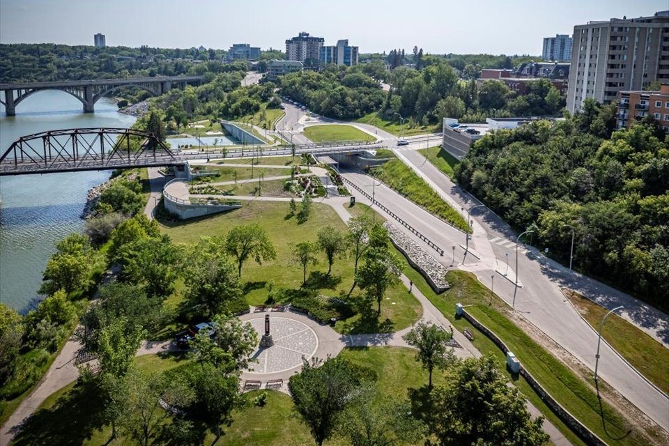 606 Victoria Avenue, Saskatoon, SK, S7N 0Z1 - 32