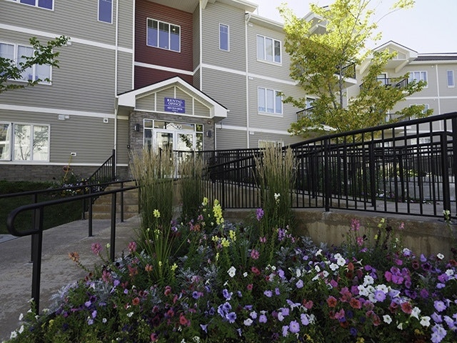 1540 Sherwood Boulevard NW, Calgary, AB, T3R 0K5 - 2