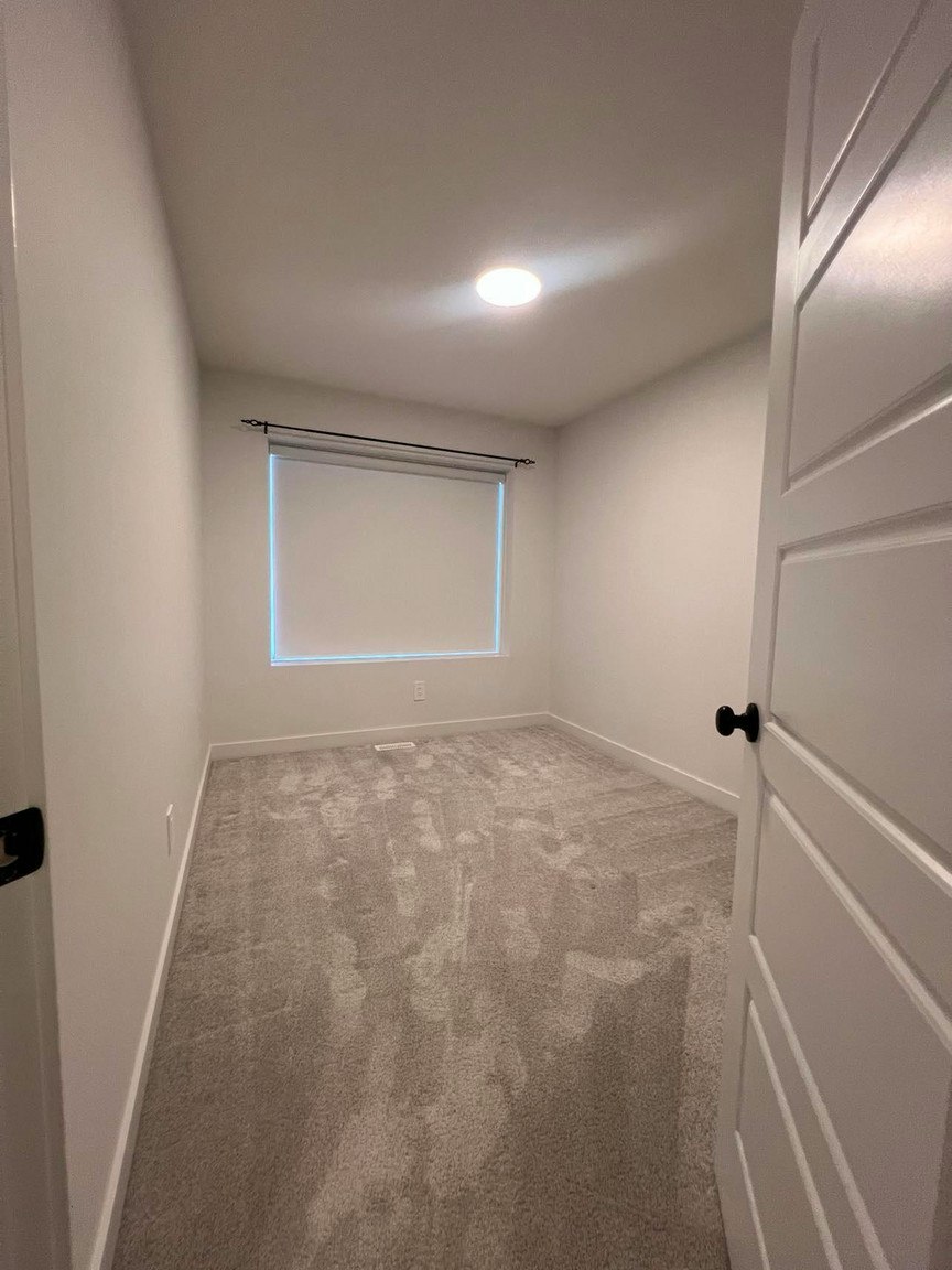 Crytallina Nera 178 Drive Avenue, Edmonton, AB, T5E 5S7 - 7