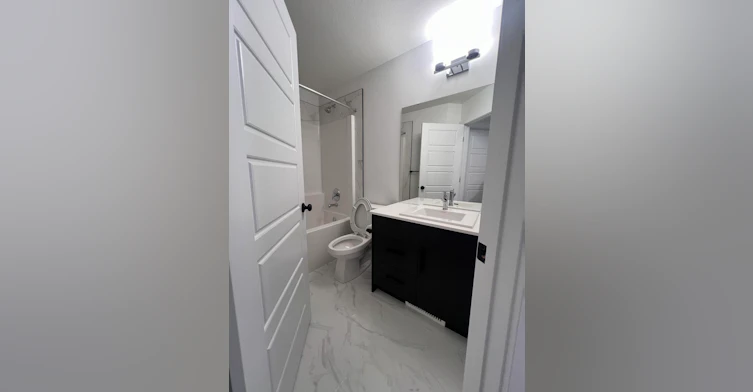 Crytallina Nera 178 Drive Avenue, Edmonton, AB, T5E 5S7 - 8