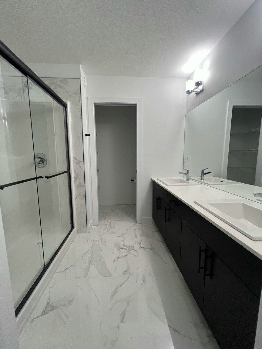 Crytallina Nera 178 Drive Avenue, Edmonton, AB, T5E 5S7 - 15