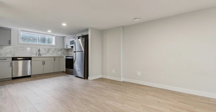 Crytallina Nera 178 Drive Avenue, Edmonton, AB, T5E 5S7 - 2