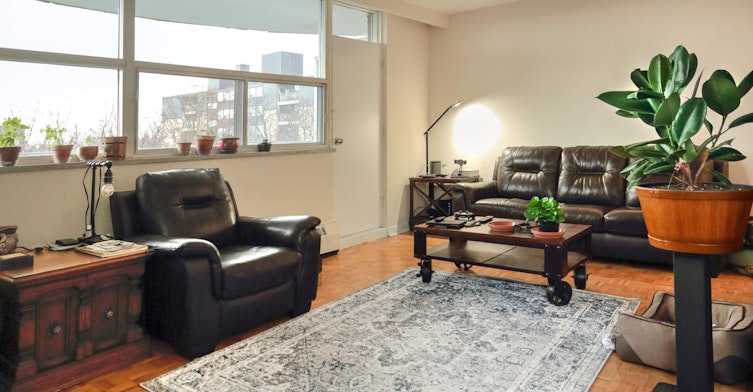 21 Maynard Avenue, Toronto, ON, M6K 2Z8 - 2