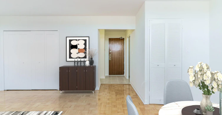 485 Eglinton Avenue E, Toronto, ON, M4P 1N2 - 4