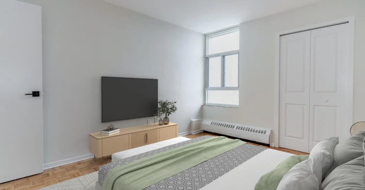 1010 Broadview Avenue, Toronto, ON, M4K 2R8 - 11