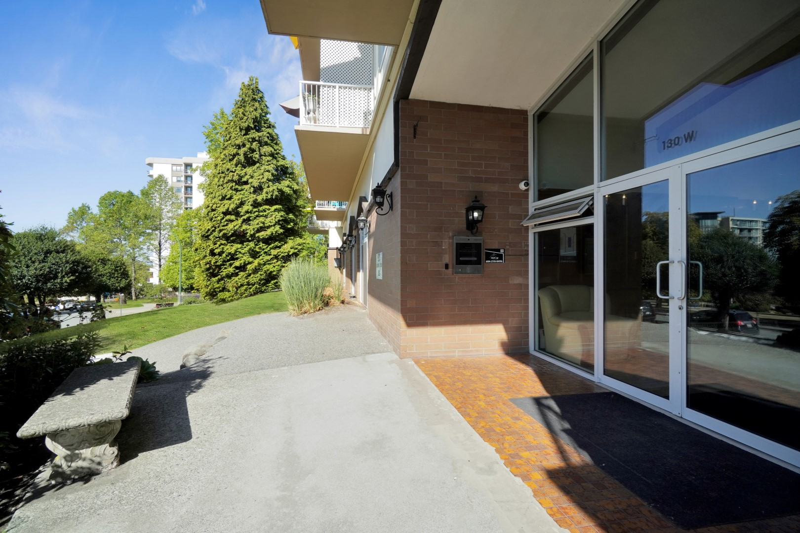 0202-130 W Keith Road, North Vancouver, BC, V7M 1L5 - 5