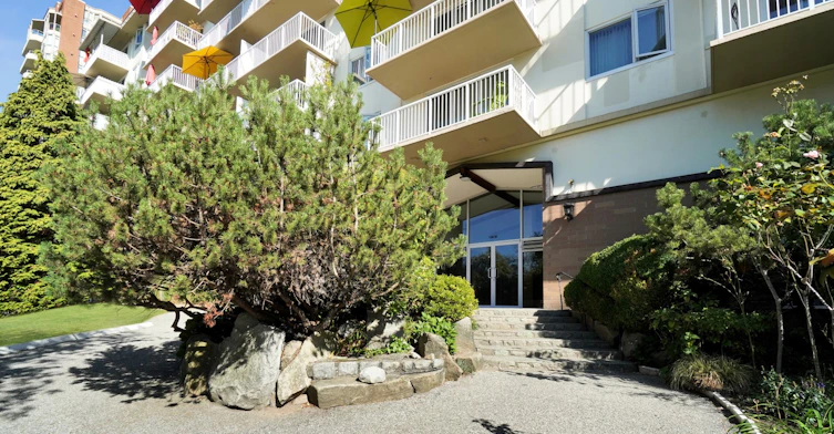 0501-130 W Keith Road, North Vancouver, BC, V7M 1L5