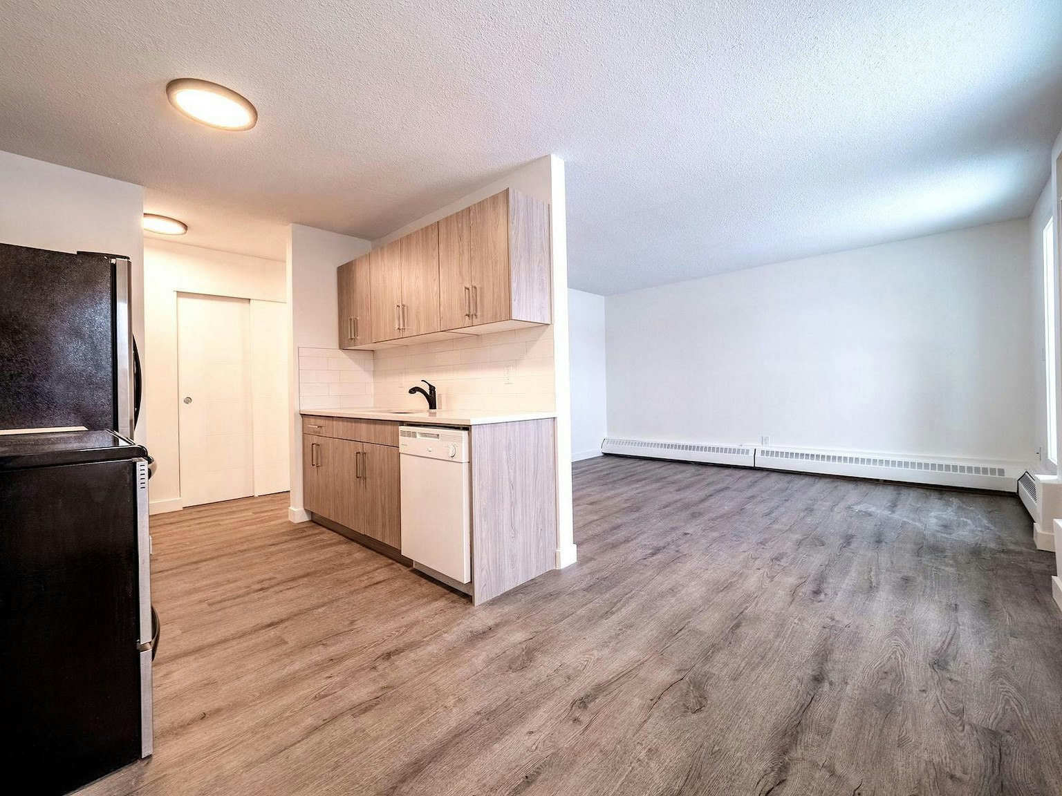 4510 47 Street, Leduc, AB, T9E 4P7 - 2
