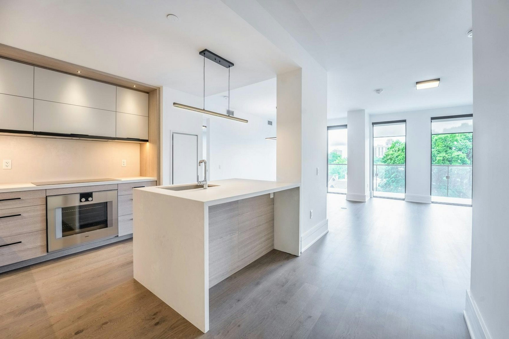 215 Lonsdale Road, Toronto, ON, M4V 0B4