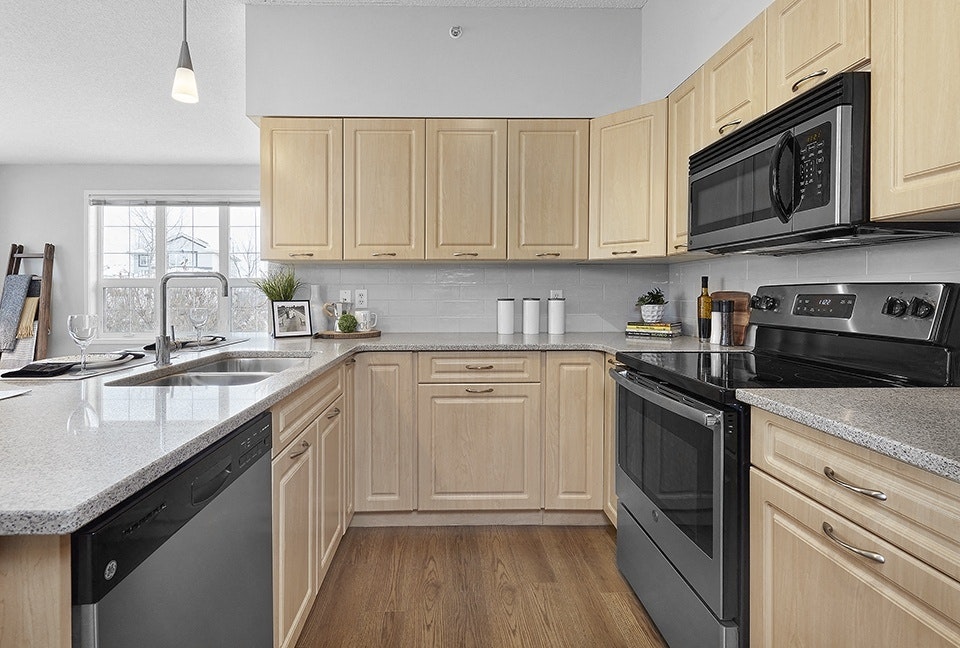 470 Macewan Road SW, Edmonton, AB, T6W 1W1 - 5
