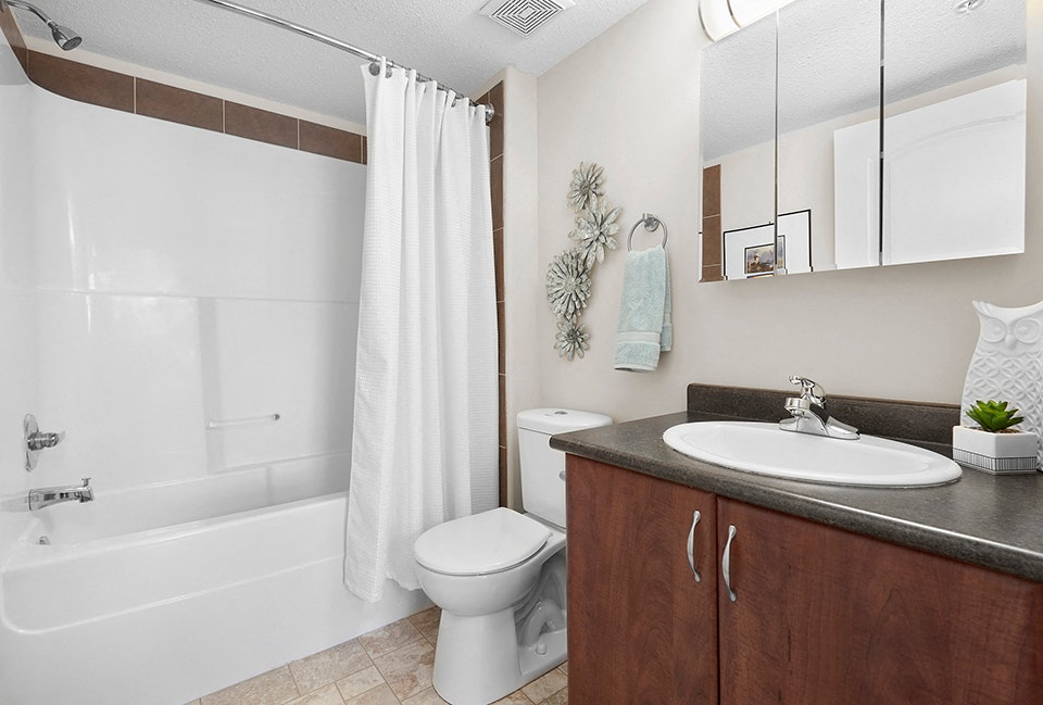 5407 162 Avenue NW, Edmonton, AB, T5Y 0Z2 - 9