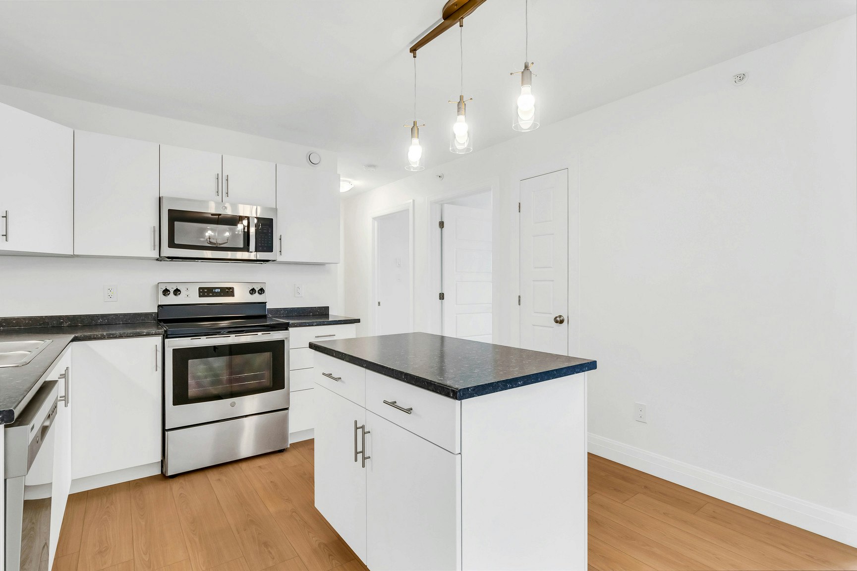 210-90 Runneymeade, Riverview, NB, E1B 0W7 - 3